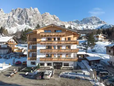 Camina Suite & Spa - 17