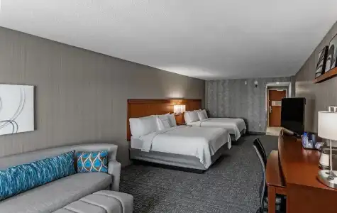 Courtyard by Marriott Easton-Columbus - 36