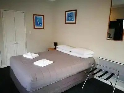 Airport Birches Motel - 101