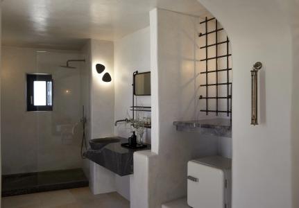 White Pearl Cavalieri - Adults Only - 26