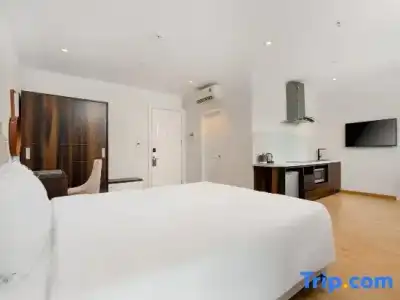 RHM Luxury And Suite - 73