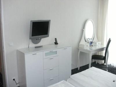 PANORAMA in Neustadt an der Weinstraße - 6