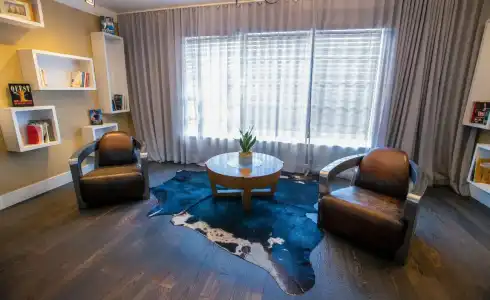 Lincoln Arms Suites - 22