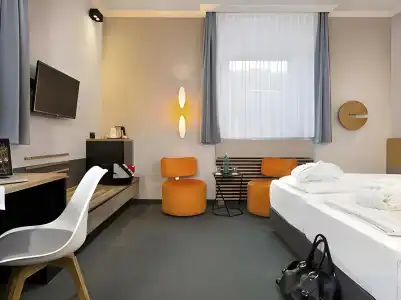 Motel One Frankfurt - Hauptbahnhof - 3
