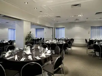 Mövenpick Auckland - 17