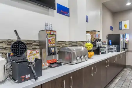 Best Western Airpark - LAX Airport LA Stadium - 11