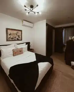 Studio 27 Backpackers - 44