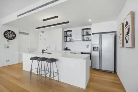 Aria Apartments - 555