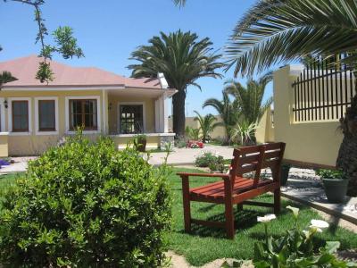 Cornerstone Guesthouse - 8
