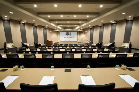 DoubleTree by Hilton Wichita Airport - 18