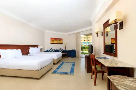 Amwaj Beach Club Abu Soma - 2