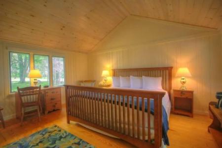 Spruce Point Inn - 77