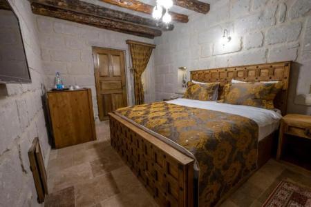 Underground Cave Suites - 76