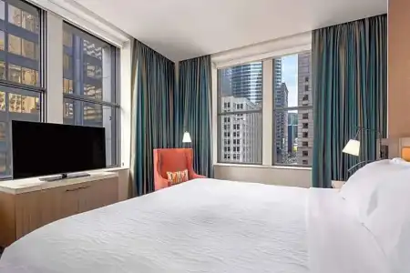 Hilton Garden Inn Chicago Central Loop - 50
