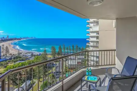 Gemini Court Holiday Apartments - 498
