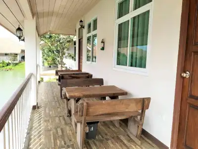 Pirom Lake and Resort - 24