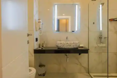 Royal East Resort - 9