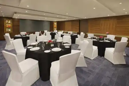 DoubleTree by Hilton & Residences Dubai Al Barsha - 24