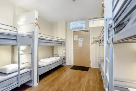 City Hostel - 13