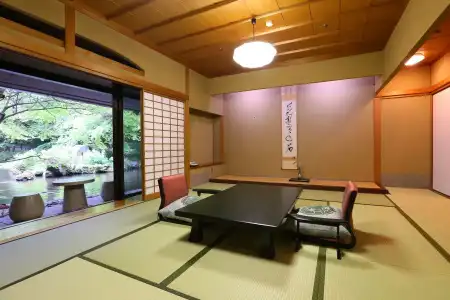 Tsubaki - 18