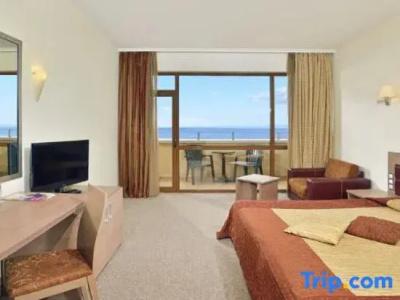 Sol Nessebar Palace Resort & Aquapark - All Inclusive - 66