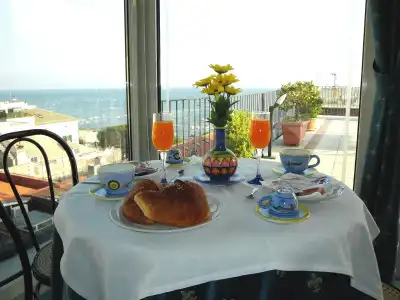 Riviera B&B Rooms and Apartament SEA-VIEW - 10