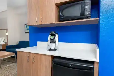 Holiday Inn Express & Suites Naples North - Bonita Springs by IHG - 60