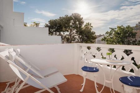 Medium Romantic - 114