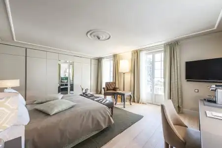 Le Grand Bellevue - 90