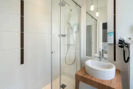 Best Western Dijon Centre Gare - 94