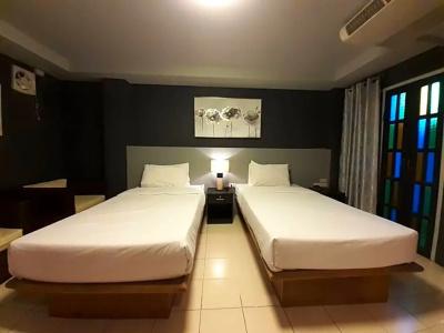 Bangkok Travel Suites - 39