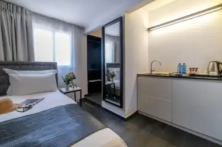 Dizengoff Avenue - 120