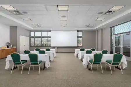 SpringHill Suites by Marriott Chattanooga Downtown/Cameron Harbor - 27