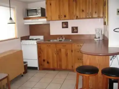 Mon Ami Bed and Breakfast - 18