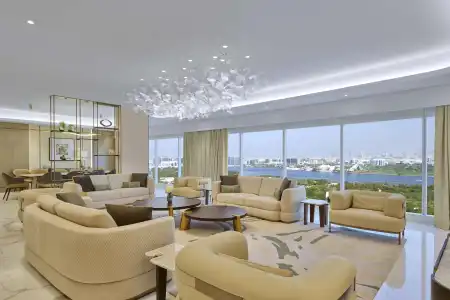 Grand Hyatt - 11