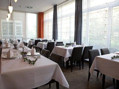 PLAZA Premium Köln - 23