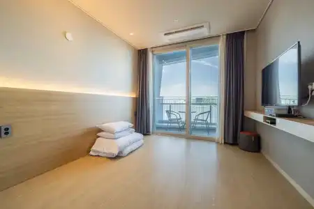 Ocean Soleview - 50