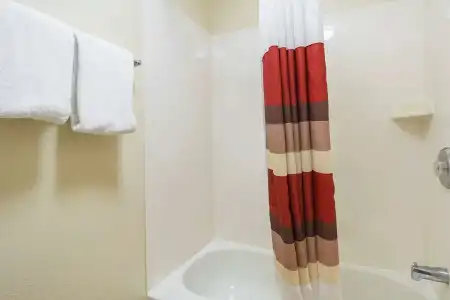 Red Roof Inn PLUS+ Phoenix West - 7