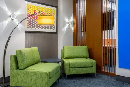 Holiday Inn Express & Suites Fort Wayne by IHG - 32