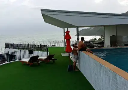Rossarin Sea View Patong - 13