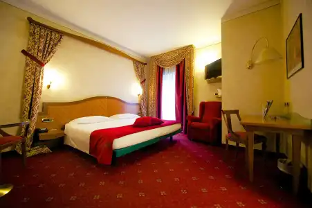 Best Western Luxor - 11