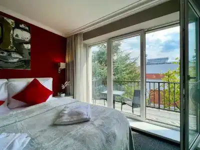 Grand Petit - 23