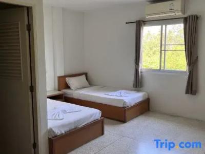Sailom Resort Bangsaphan - 45