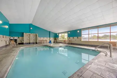 Best Western Plus Ocean View Resort - 19