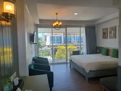At Koh Larn Resort - 95