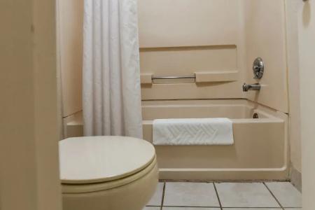 Olentangy Motor Inn - 9