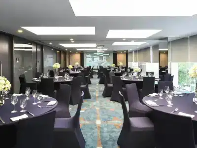 Novotel Suites Hanoi - 28