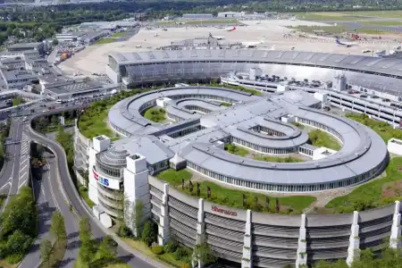 Sheraton Duesseldorf Airport - 12