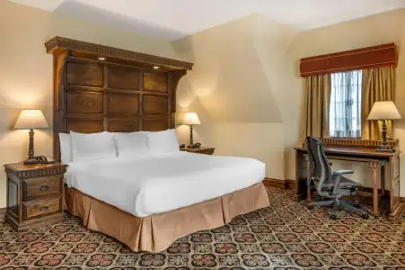 Best Western Premier Mariemont Inn - 39