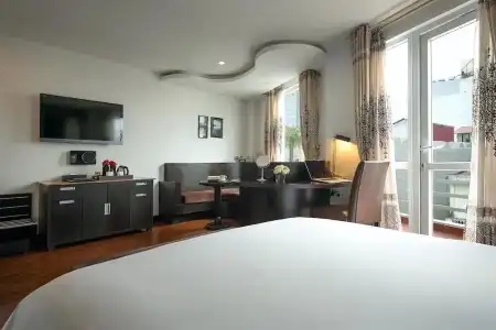 La Nueva Boutique Ha Noi - 221